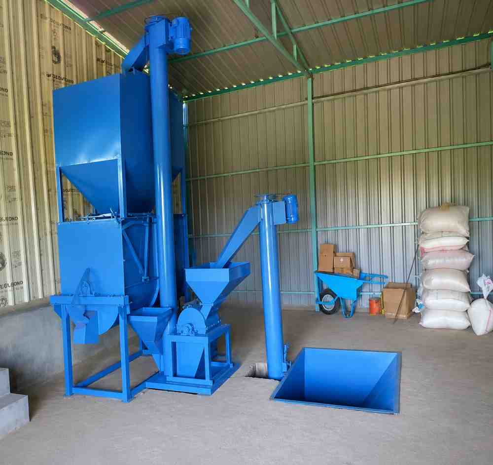 Poultry Feed Making Machine